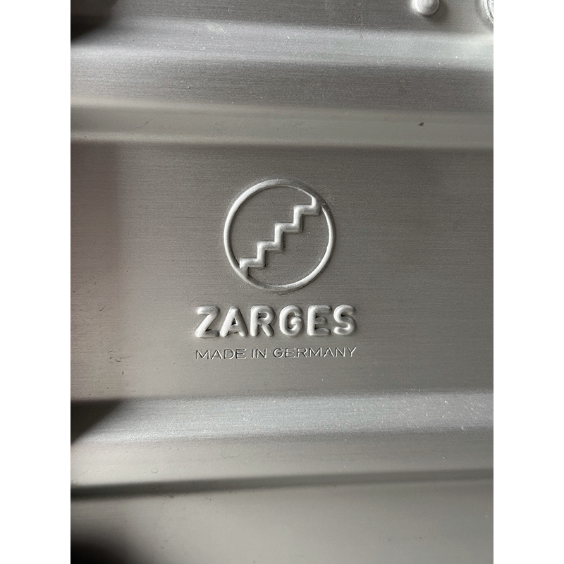 202212zarges-9