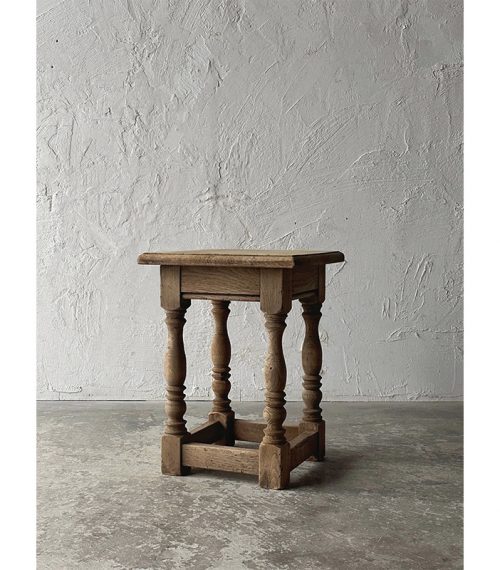 2023-02small table-1