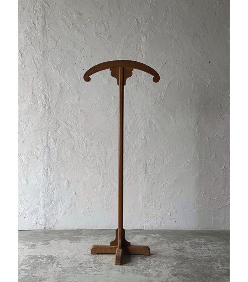 2024-02hanger stand-1