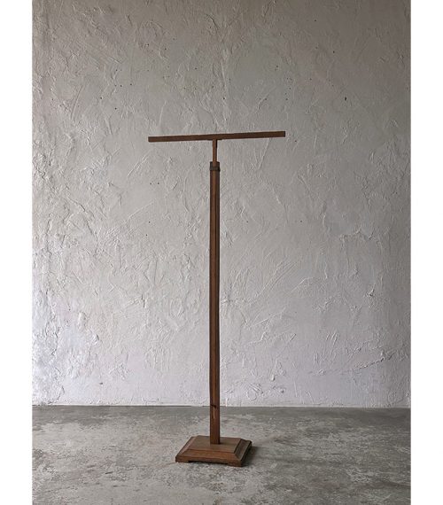 2024-07hanger stand-1