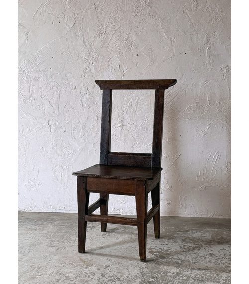 2024-12chair-1