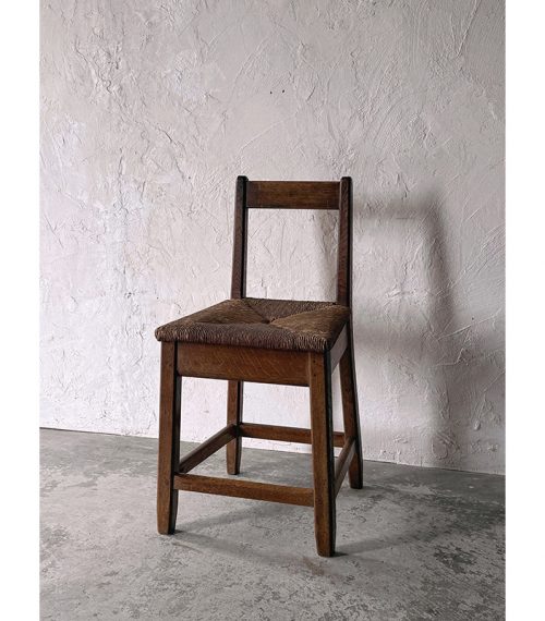 2025-04chair-1