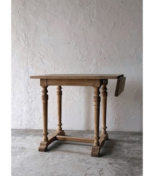 2025-08bistro table-1